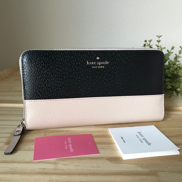 kate spade Handbags - Kate spade wallet🎈🎈